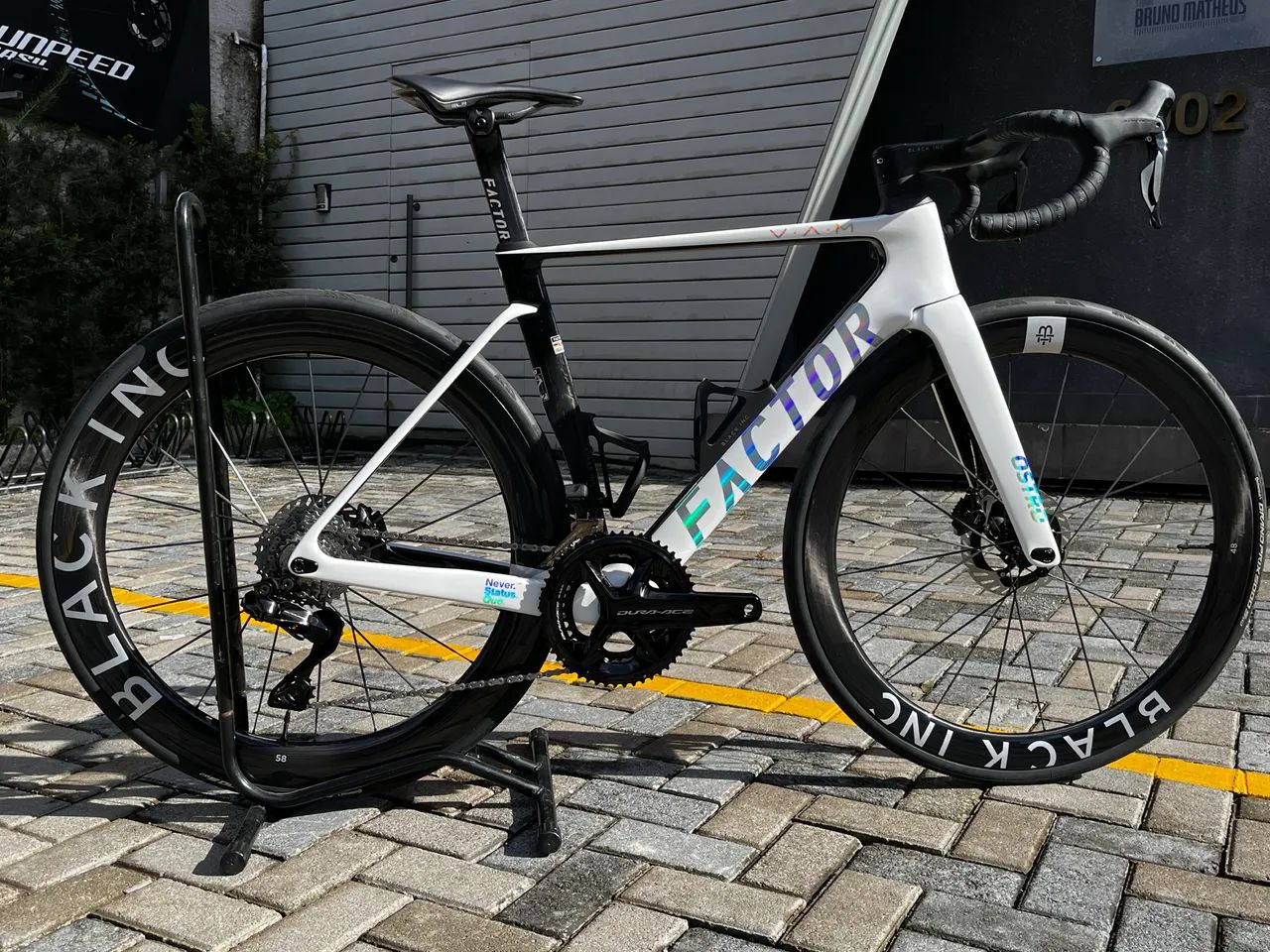 FACTOR OSTRO VAN - Foto 2