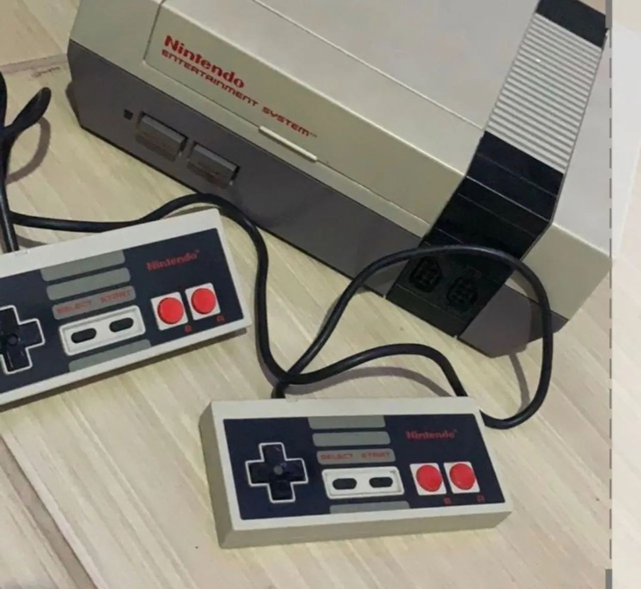 Nintendo nes 8bits com 2 controles original