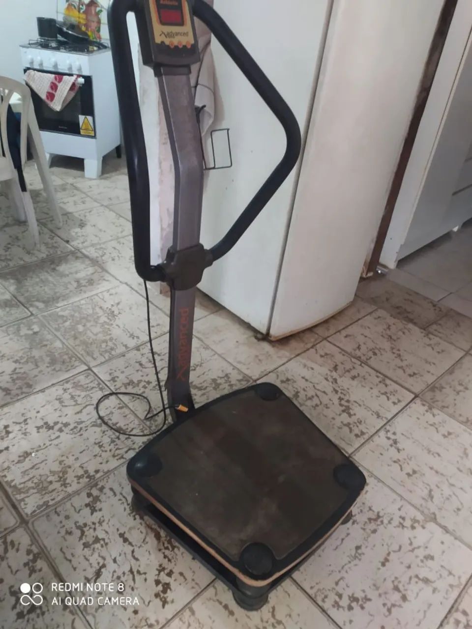 Plataforma vibratória pegando normal, pra vender  - Foto 3