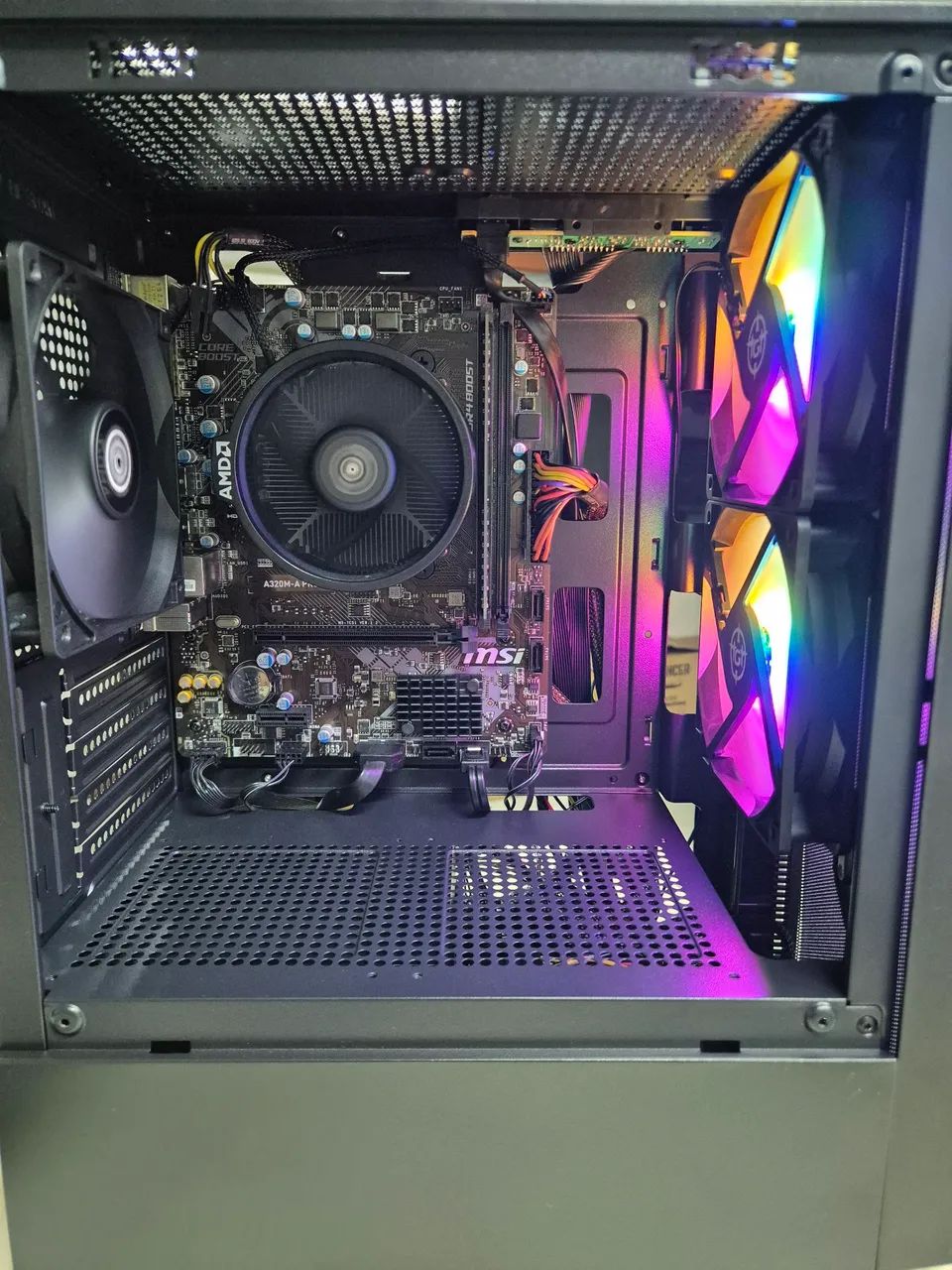 CPU Ryzen 5 2400G 8GB SSD 240GB - Foto 2