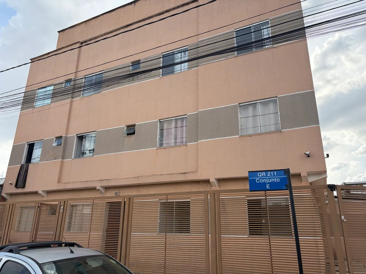 APARTAMENTO EM QUADRA DE POLICIAIS E BOMBEIROS ?