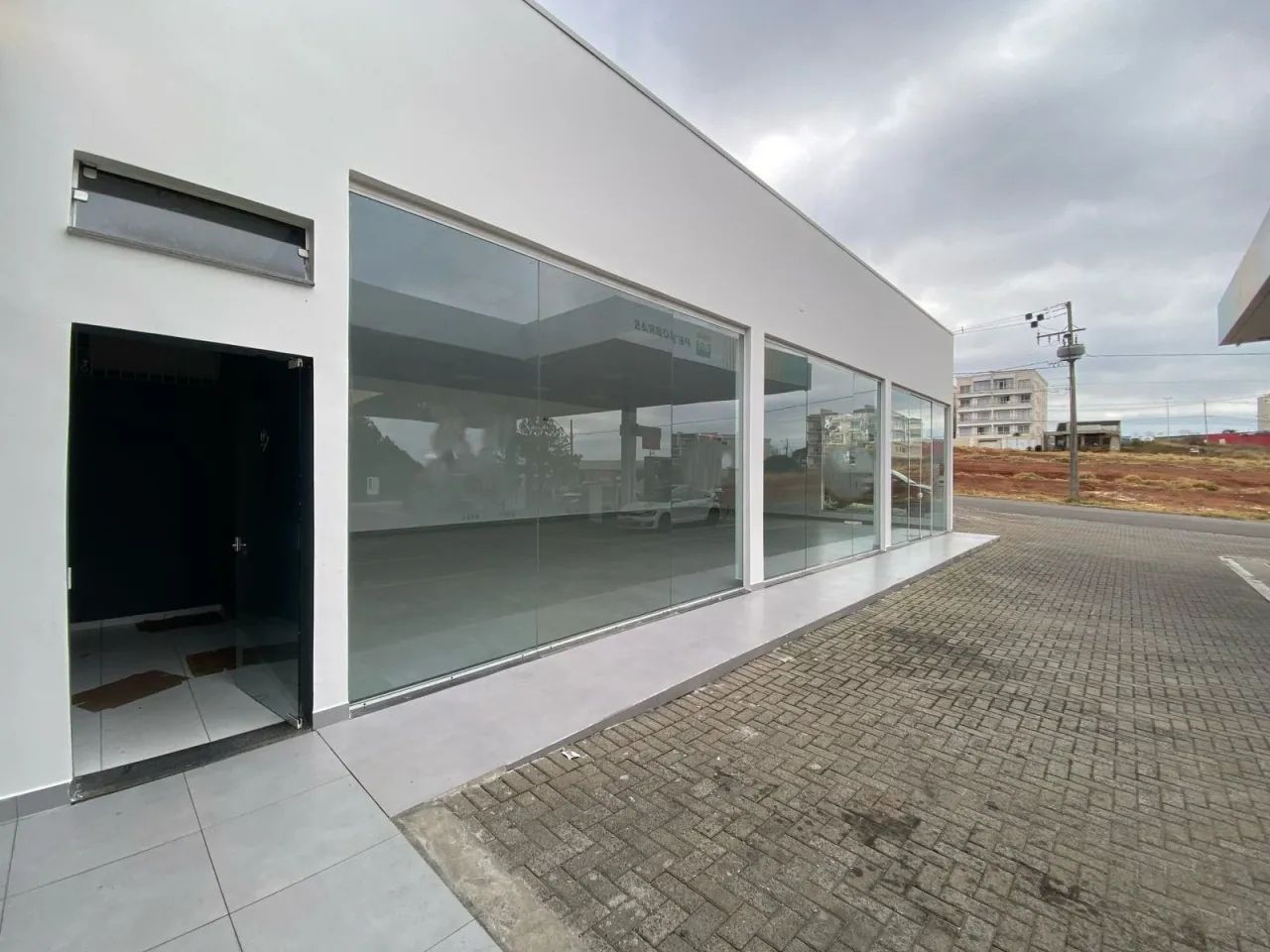 Sala Comercial Térrea para Locação ? Anexa ao Posto Florense | Uvaranas - Foto 2
