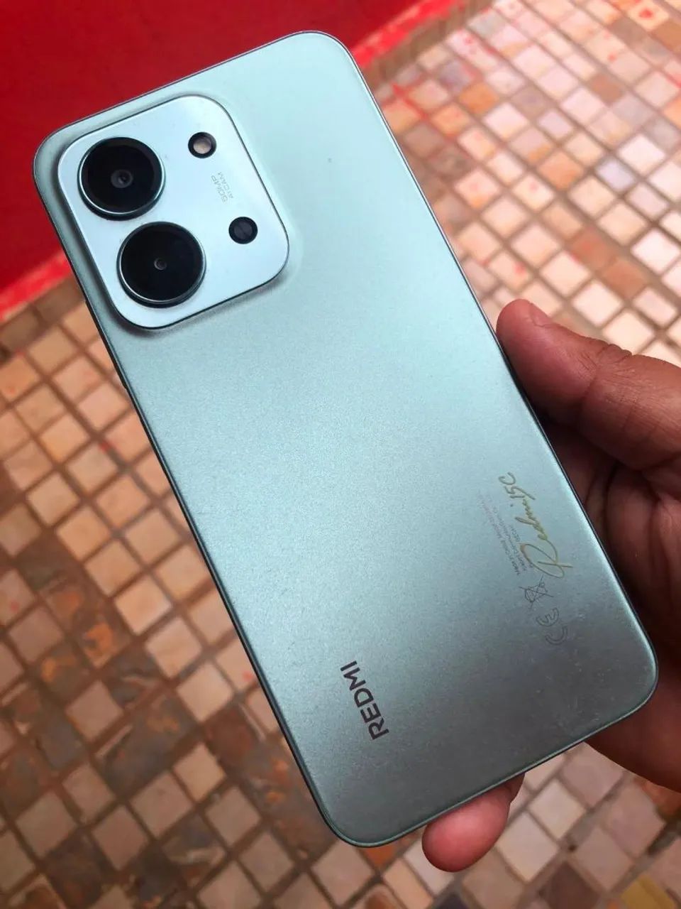 Vendo ou troco redmi 15C ele e 256 giga e 8 de ram - Foto 2