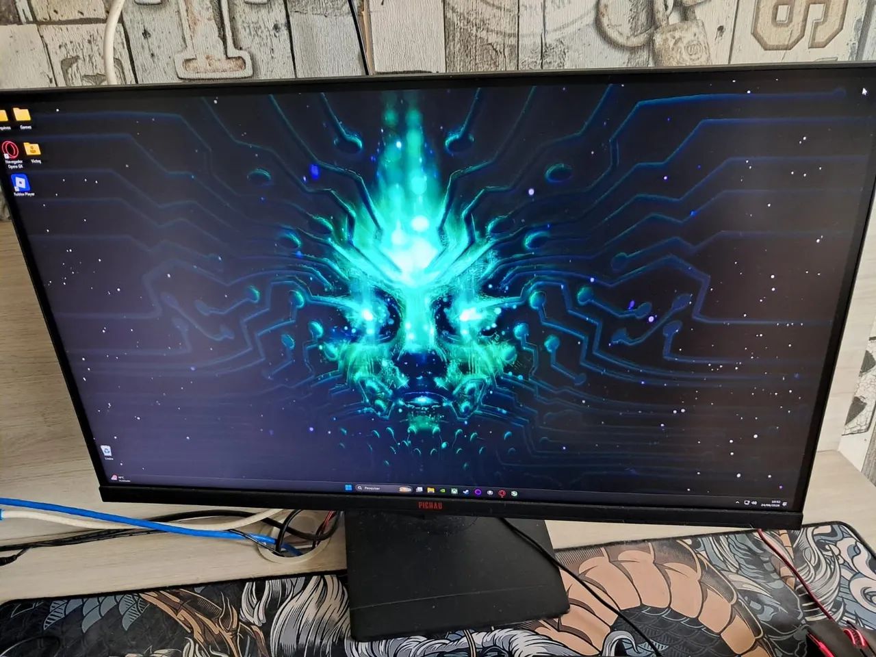 Monitor Centauri 