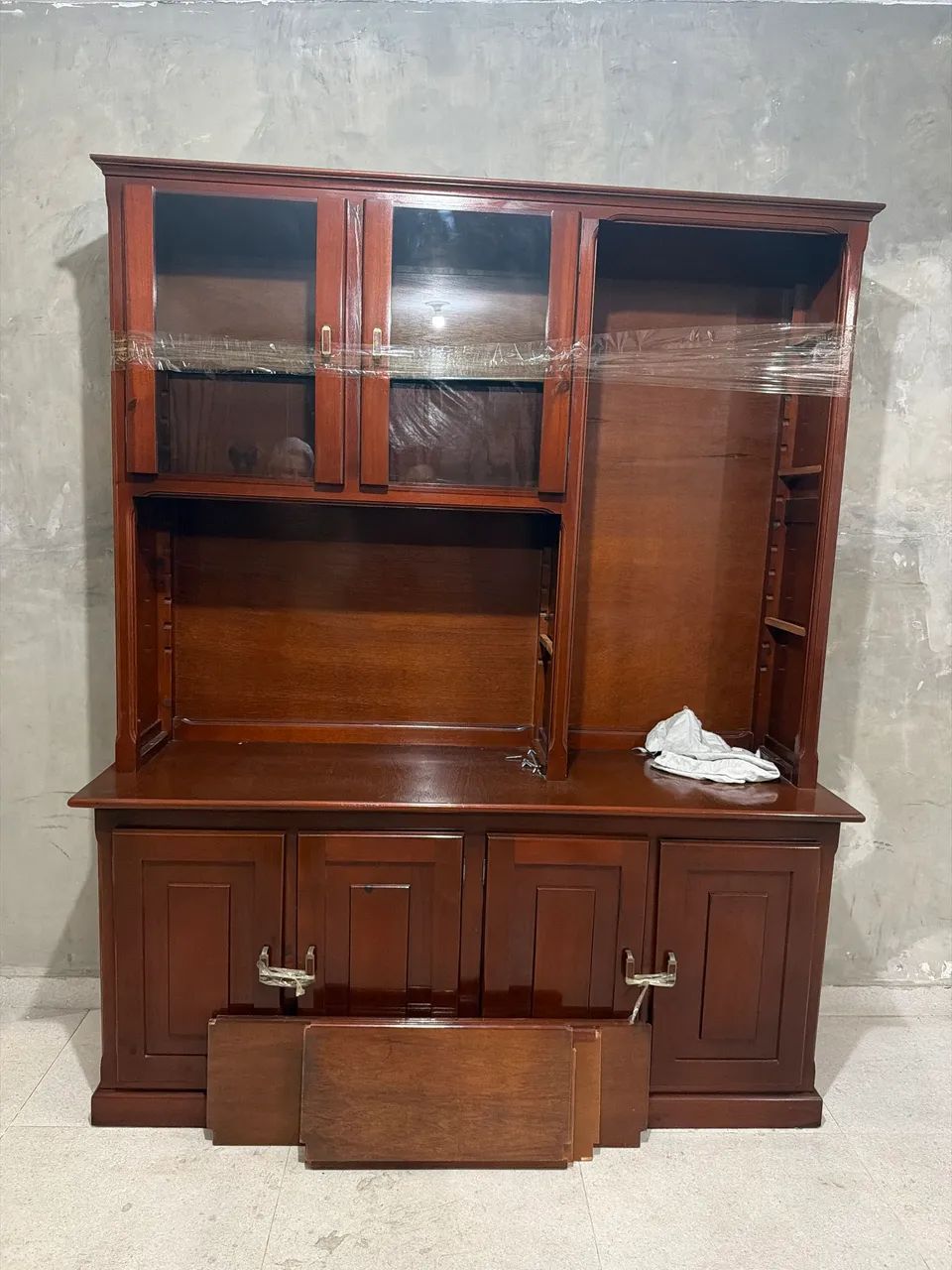 Estante de sala