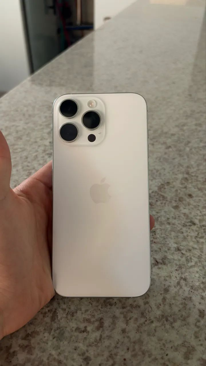 Iphone 16 pro max - Foto 3