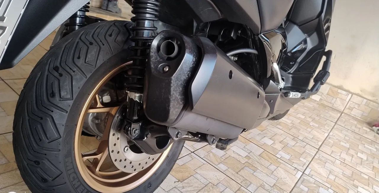 Xmax 250  - Foto 5