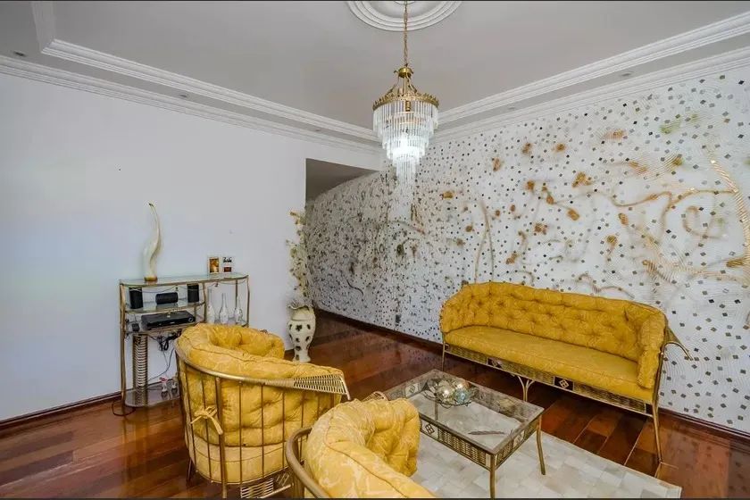 Casa à Venda - Havaí, 4 Quartos, 900 m2 - Foto 2