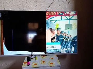 Vendo tv com avaria