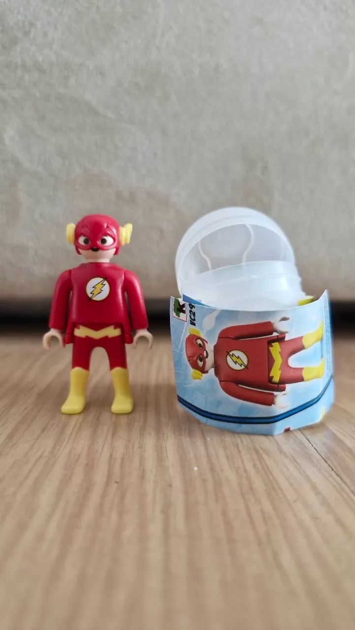 FLASH KINDER OVO DC PLAYMOBIL