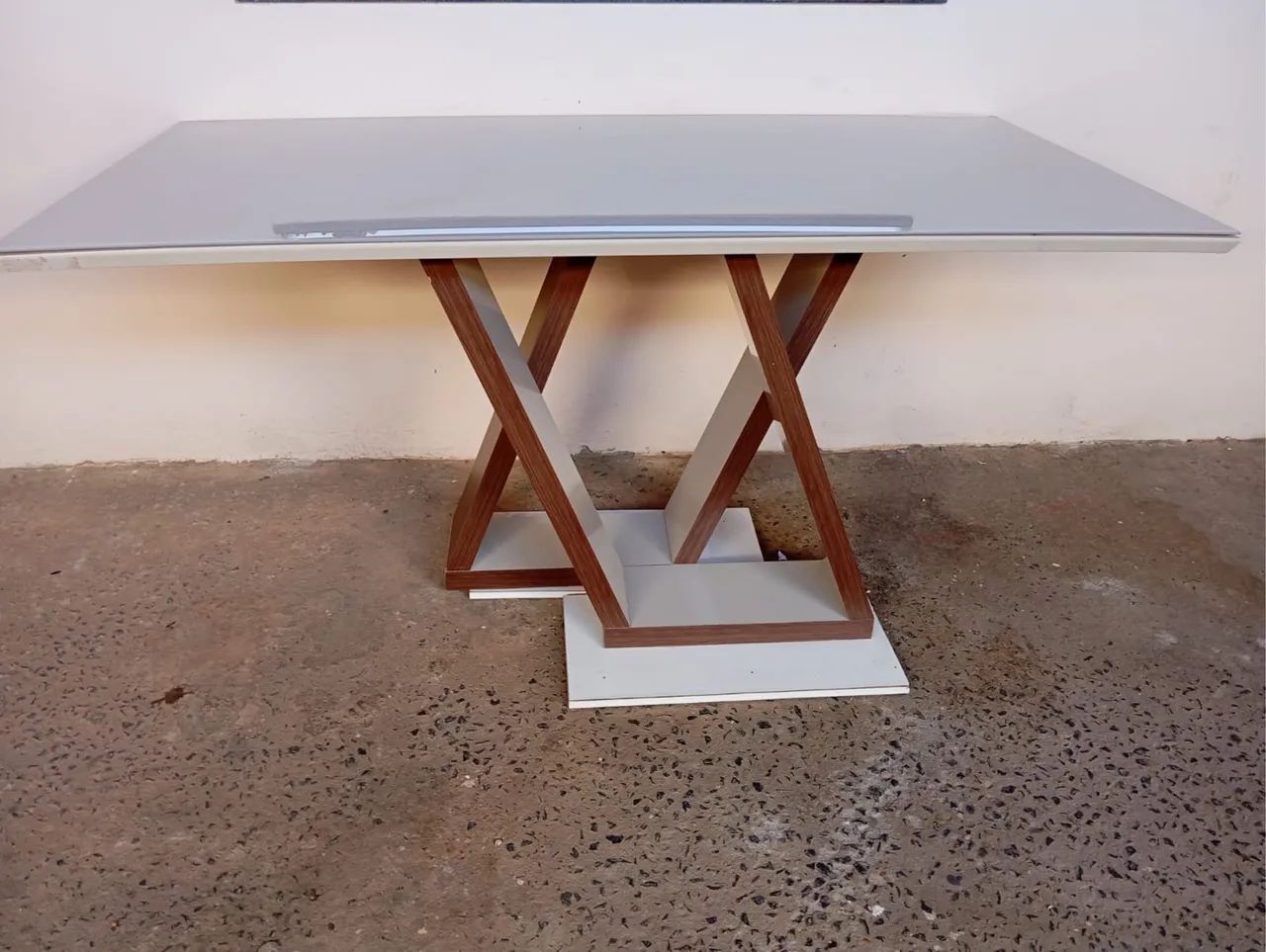* Mesa de jantar com tampa de vidro * - Foto 4