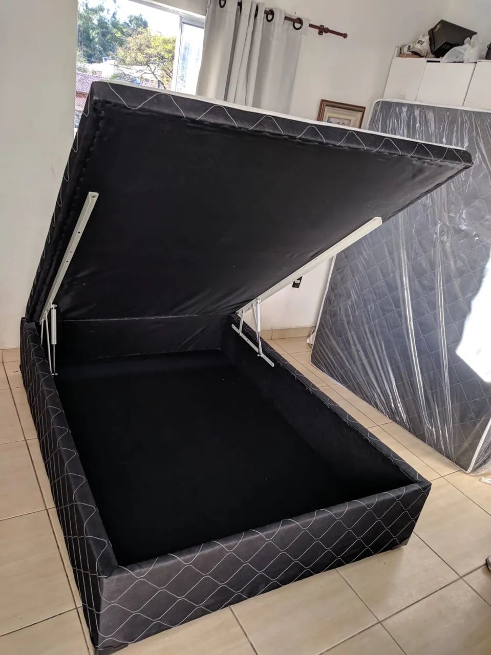 Box baú de fábrica.