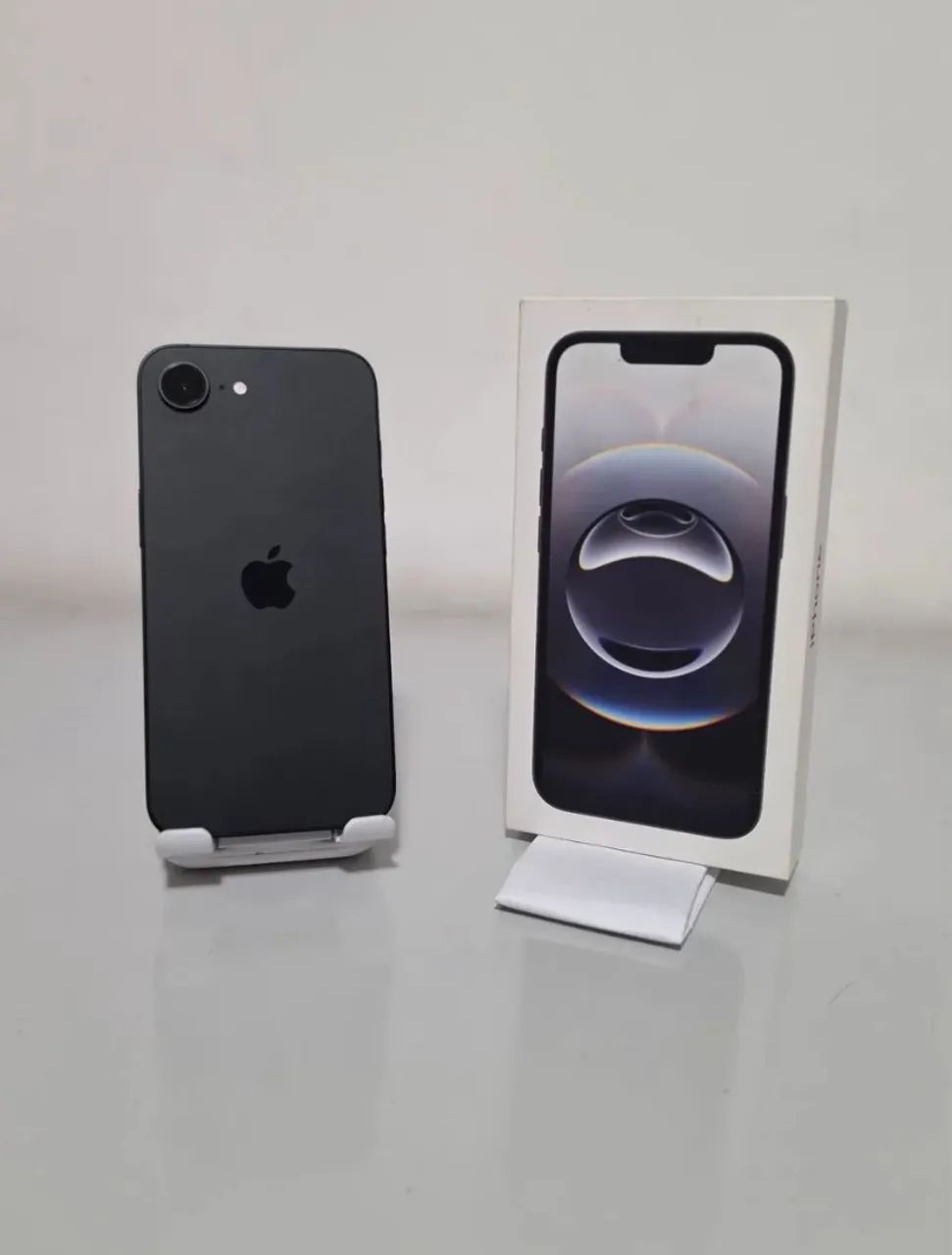 iPhone 16e 128gb | caixa e acessórios. Aceito cartão.