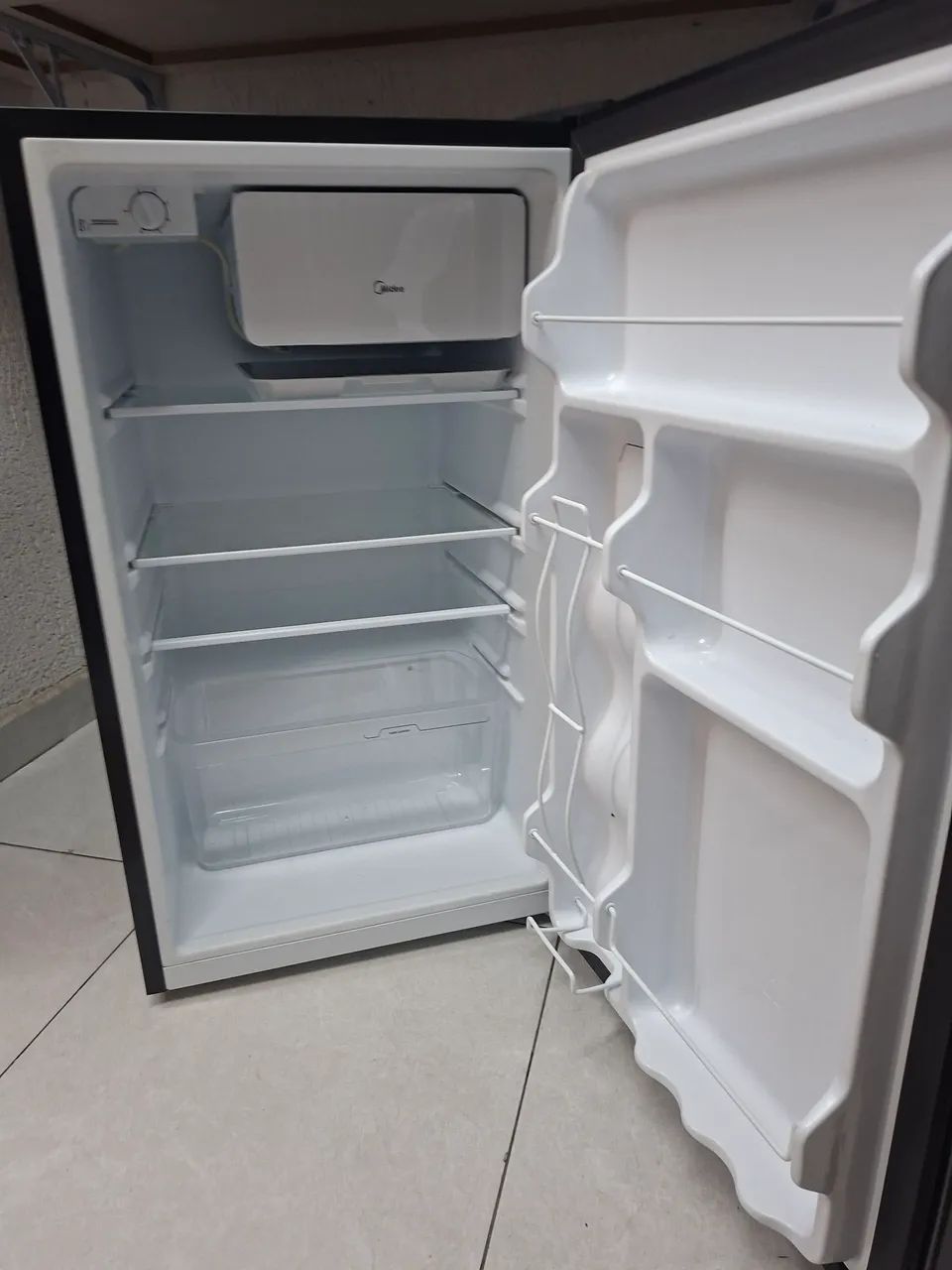 Frigobar mídia 126L 220v - Foto 2