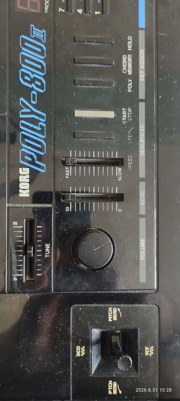 Korg poly 800 II + harcdcase - Foto 2