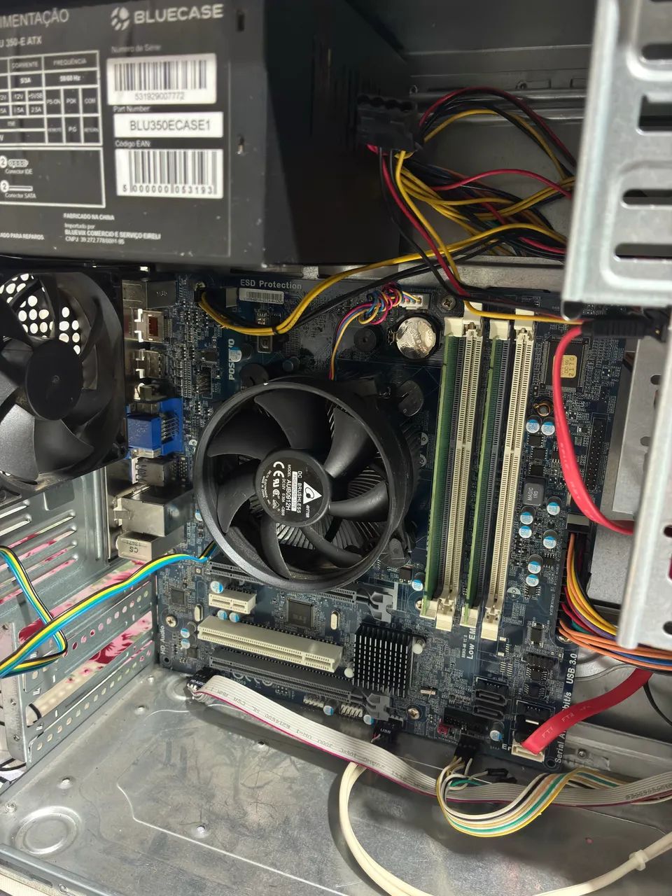 Vende computador i3 4 geração 4 gb de ram  com hd 250 gb fonte 350 w  - Foto 2
