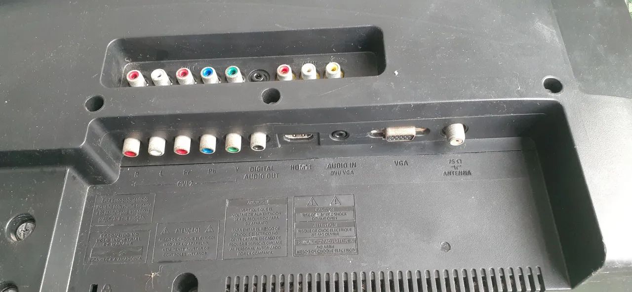 TvPhilips LCD 32 Polegadas - Não é Smart - Funciona **LER A DESCRICÃO ** - Foto 4