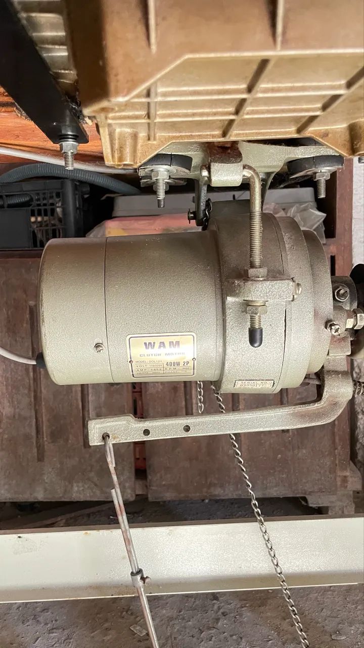 Máquina de costura  - Foto 3