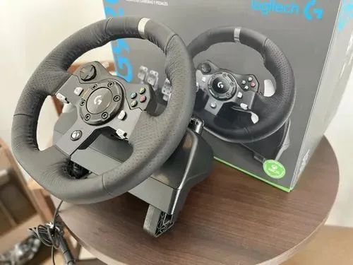 Volante Logitech G920 com pedais muito conservado com caixa