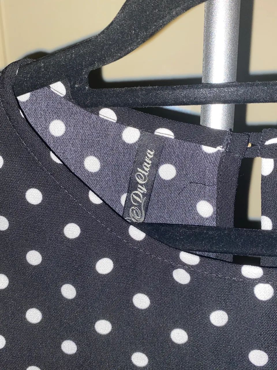 Blusa Dy clara poá preta M - Foto 3