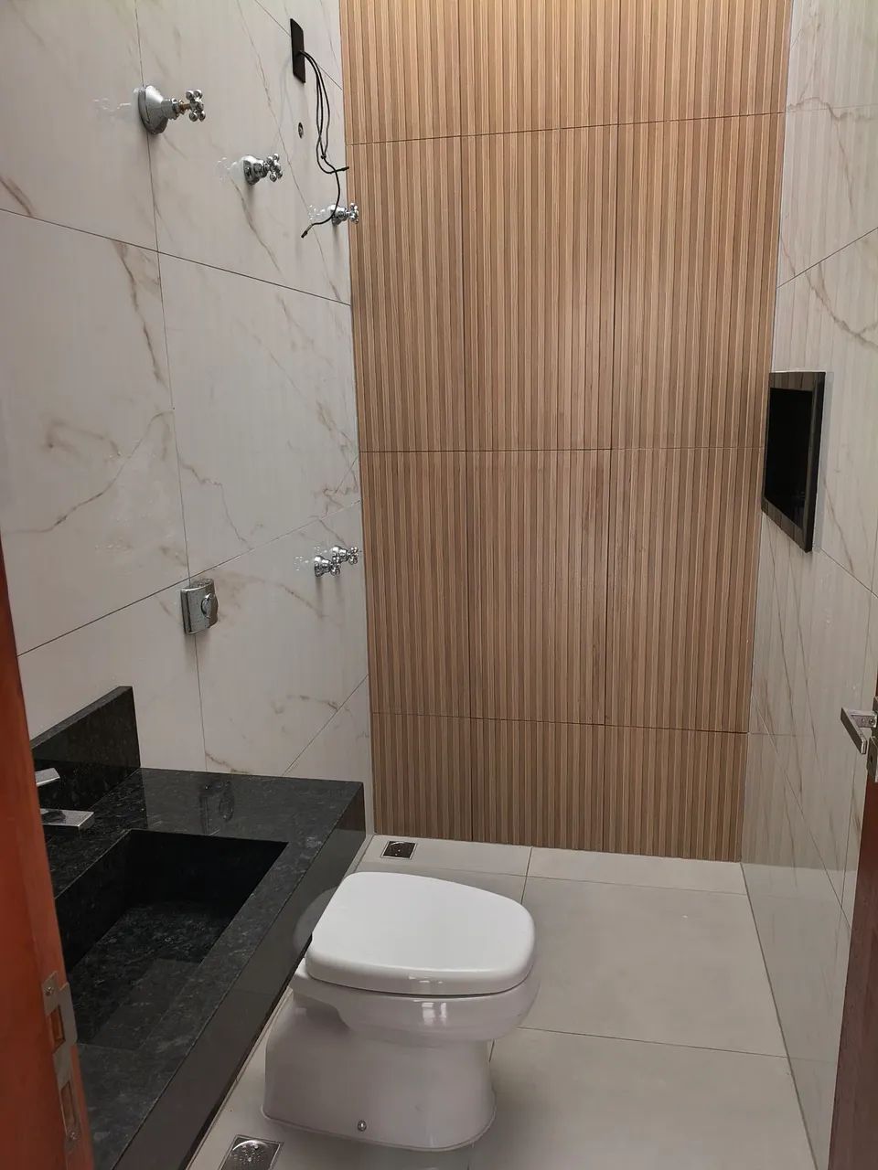 Belíssima casa avenda - Foto 3