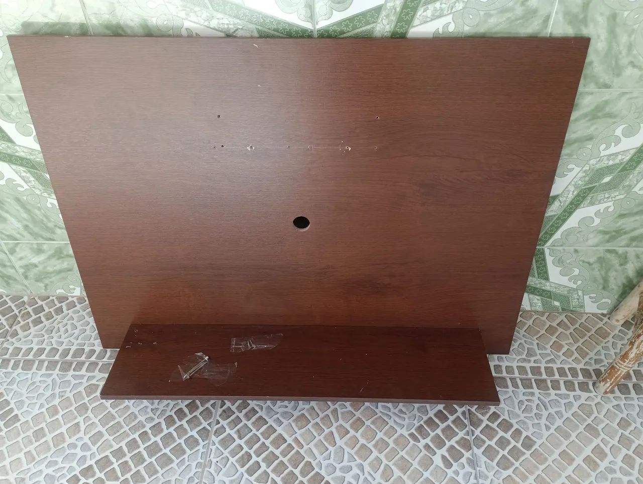 Rack de parede para TV até 44 polegadas  - Foto 2