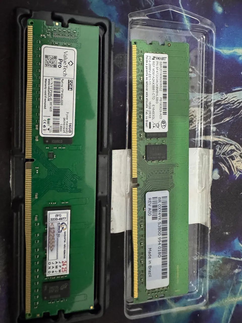 Duas memoriais de 16gb ddr4 de pc.