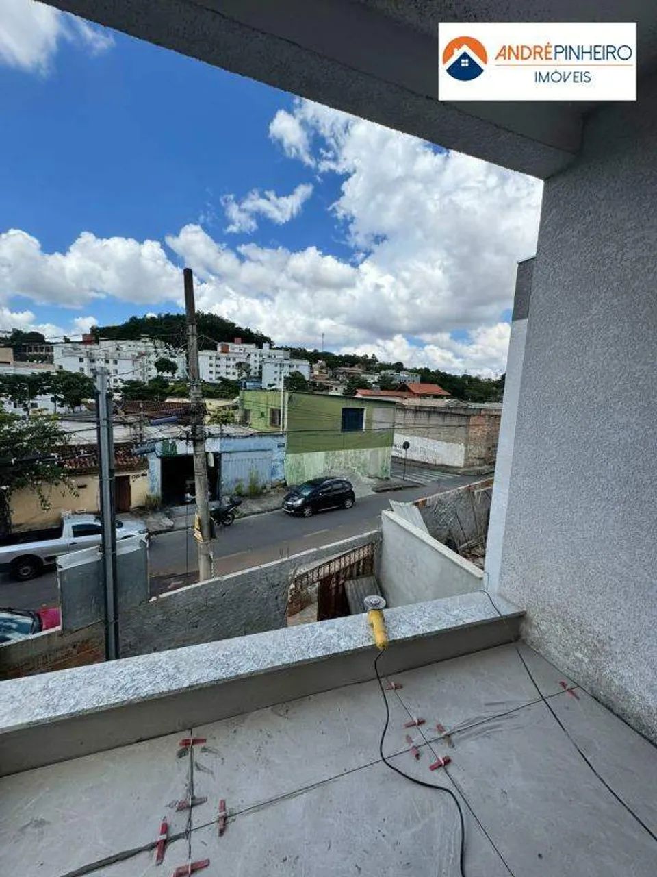 Casa Duplex à Venda com 3 Quartos  Bairro Letícia - Foto 5