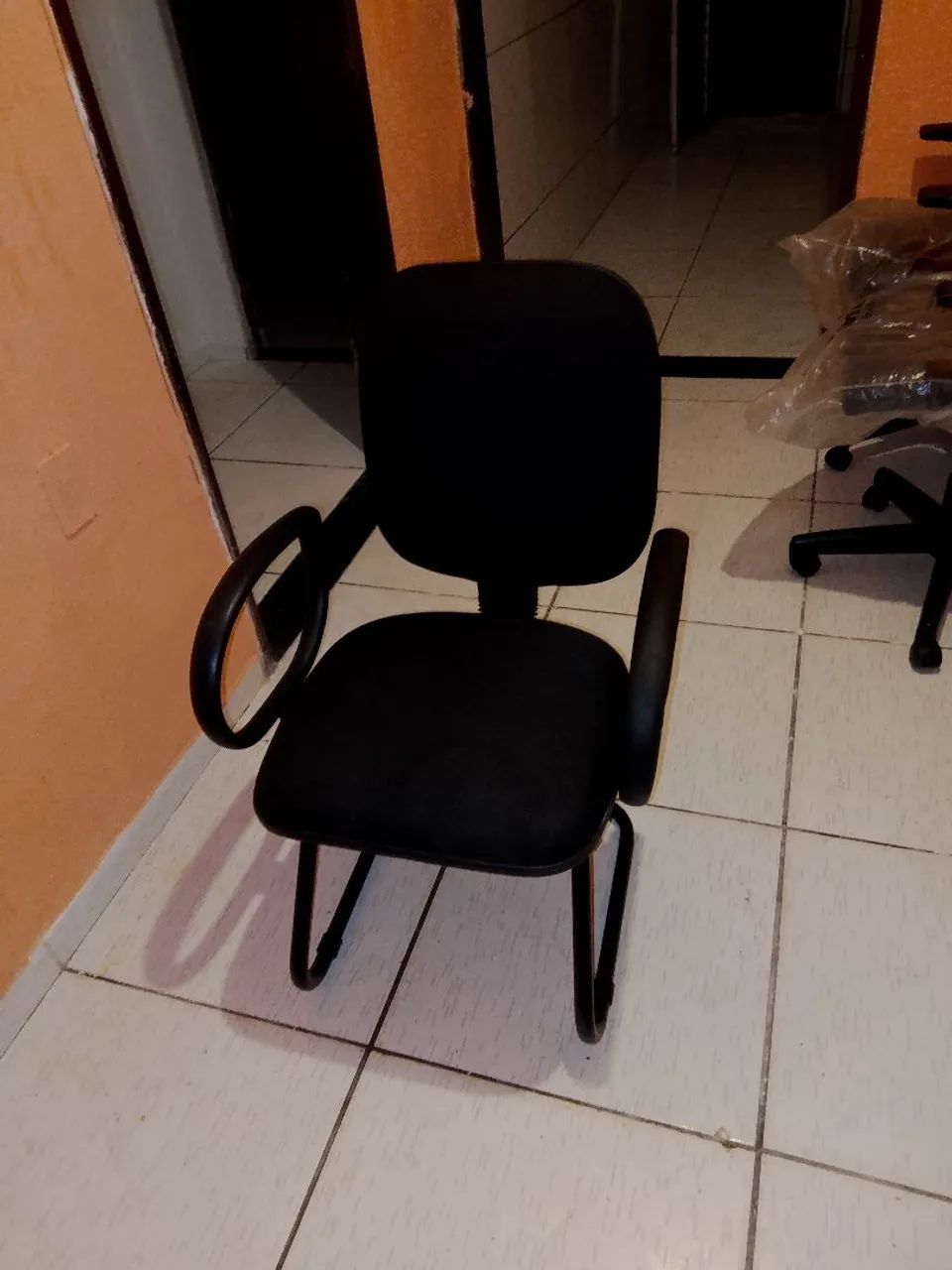 Cadeira de escritório - Foto 2