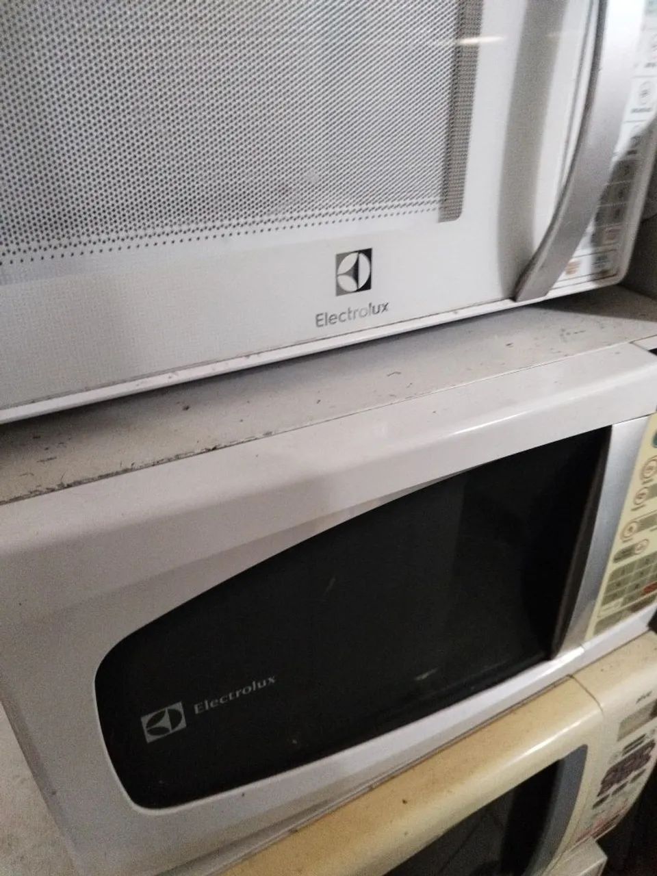Conserta-se microondas, ventiladores, eletro em geral 