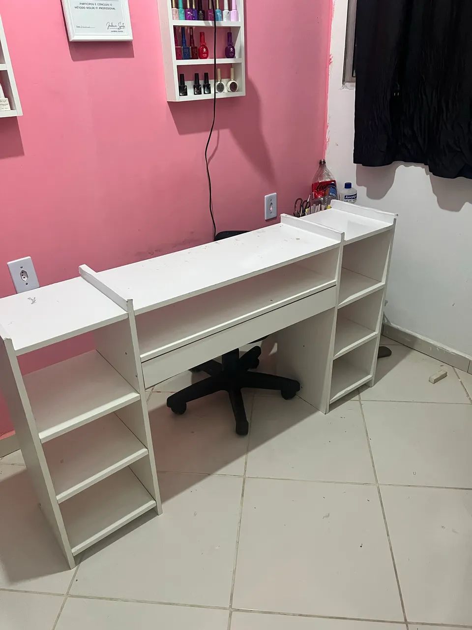 Vendo mesa de nail design 