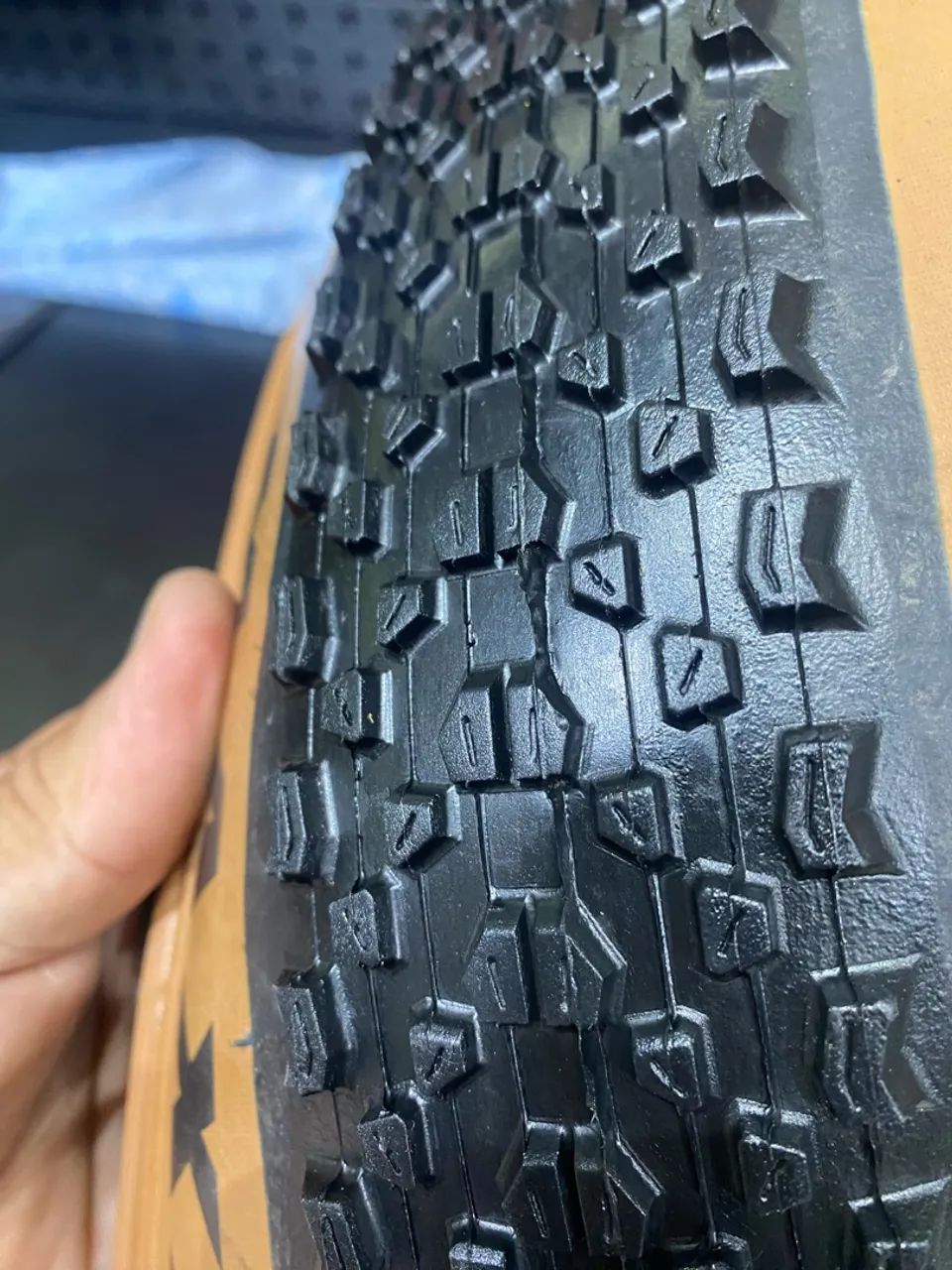 Pneu  maxxis  - Foto 2