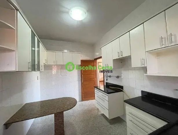 OPORTUNIDADE - Casa no Centro Barreiro-4 Qts-4 Vgs - Foto 3