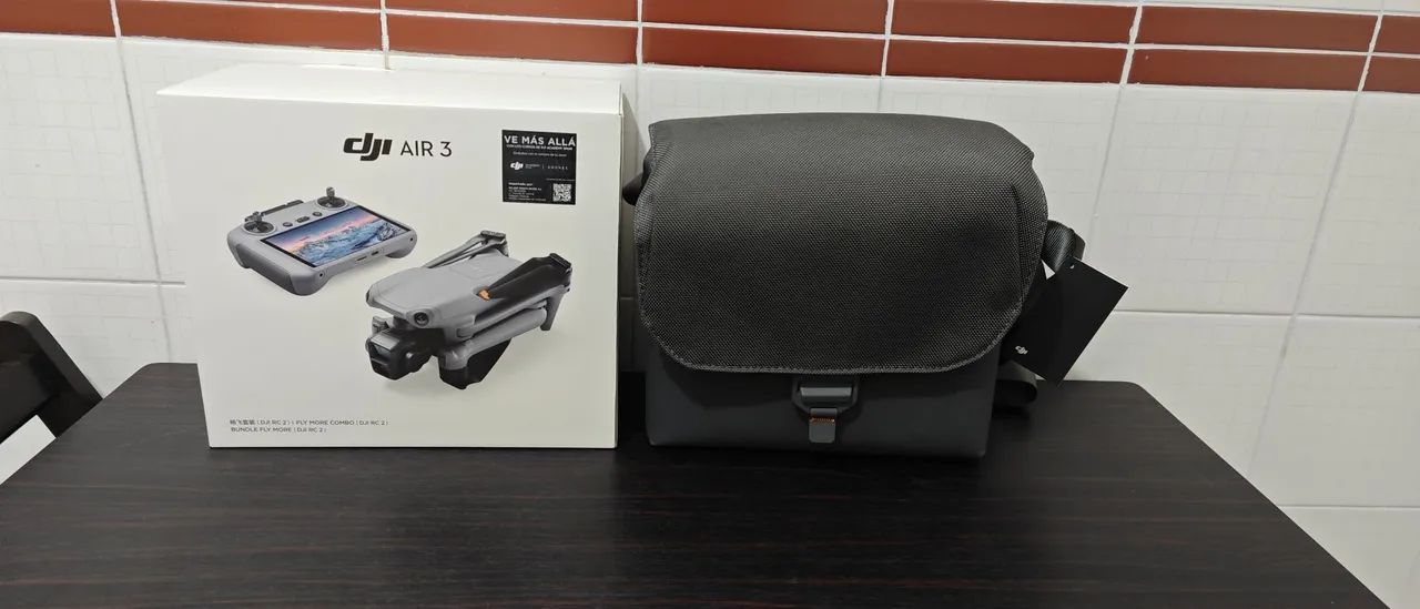 DJI Air 3 Fly more combo com tela RC2 - Novo