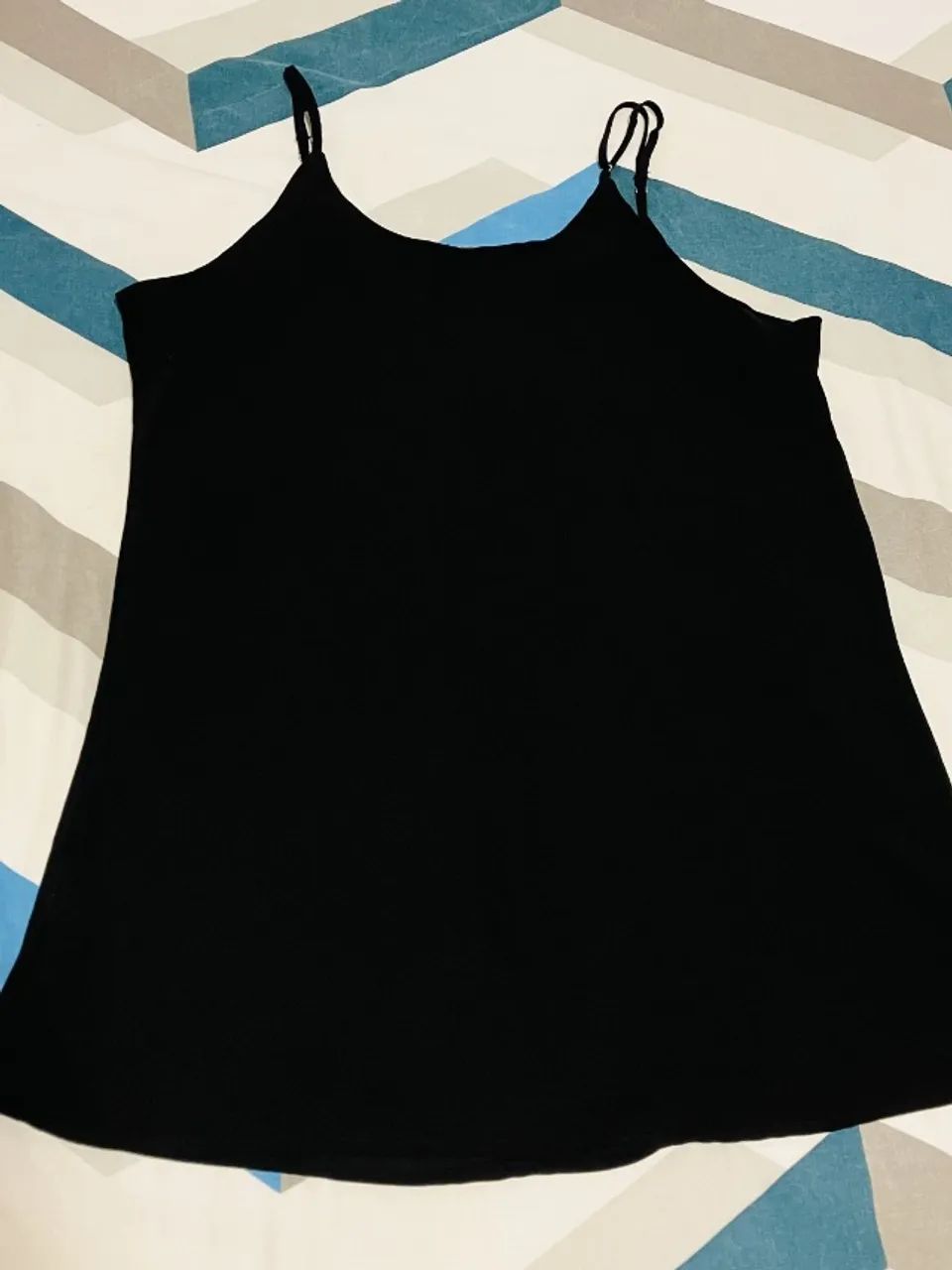 BLUSA PRETA DE CETIM