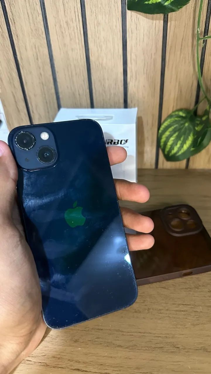 iPhone 13 - impecável 