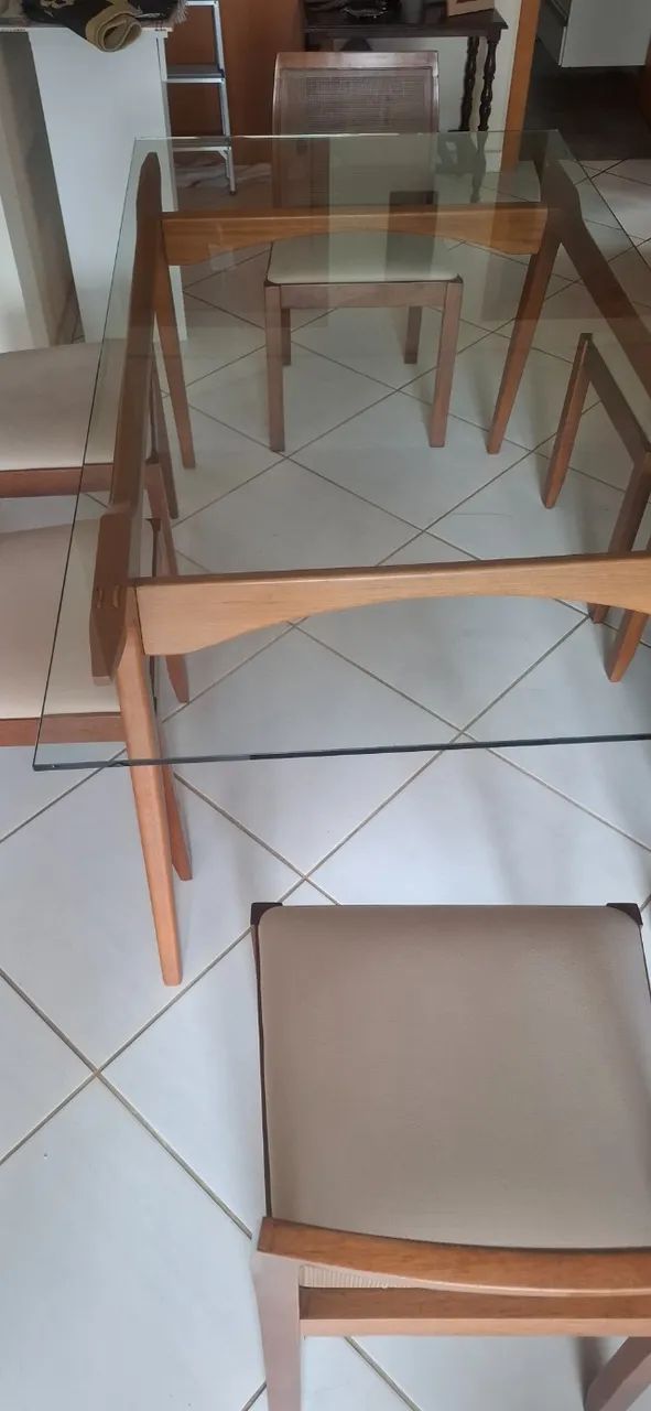 Mesa de jantar retangular em madeira maciça - Foto 2
