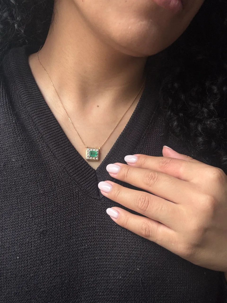 Colar ouro 18k  com esmeralda e diamantes naturais - Foto 2