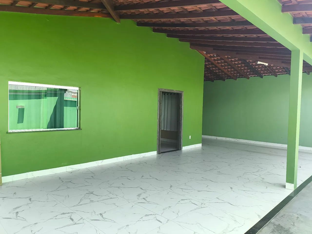 Alugo uma excelente casa