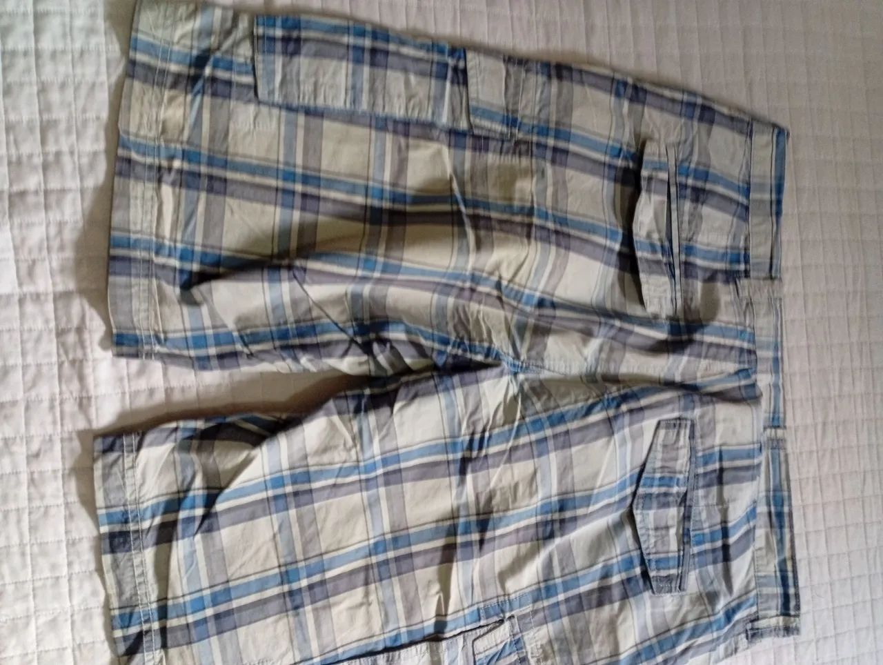 Bermuda masculina xadrez azul e branco 44/46 novinha!!!!! - Foto 4