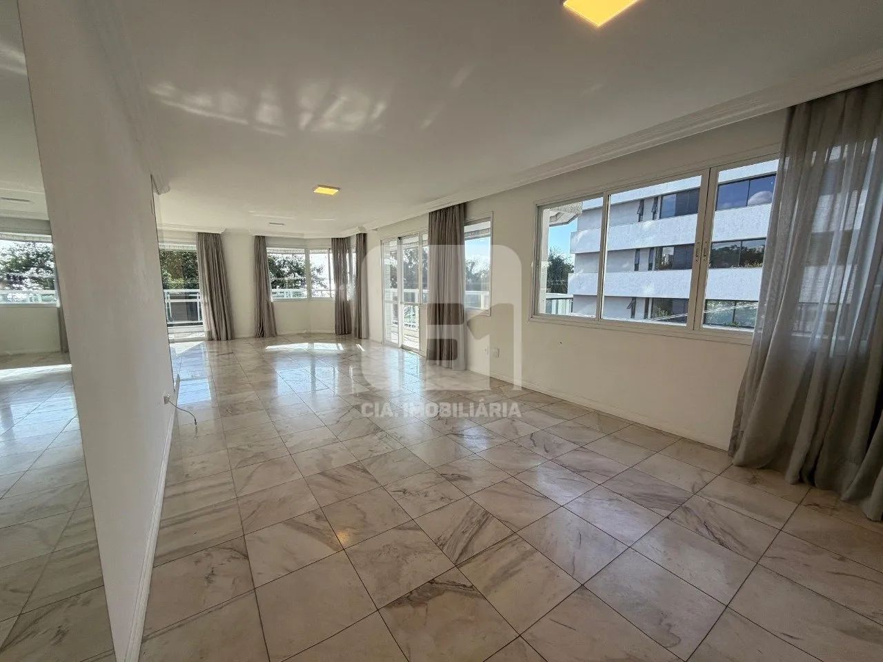 Apartamento de 4 dormitórios na Agronômica - Foto 5
