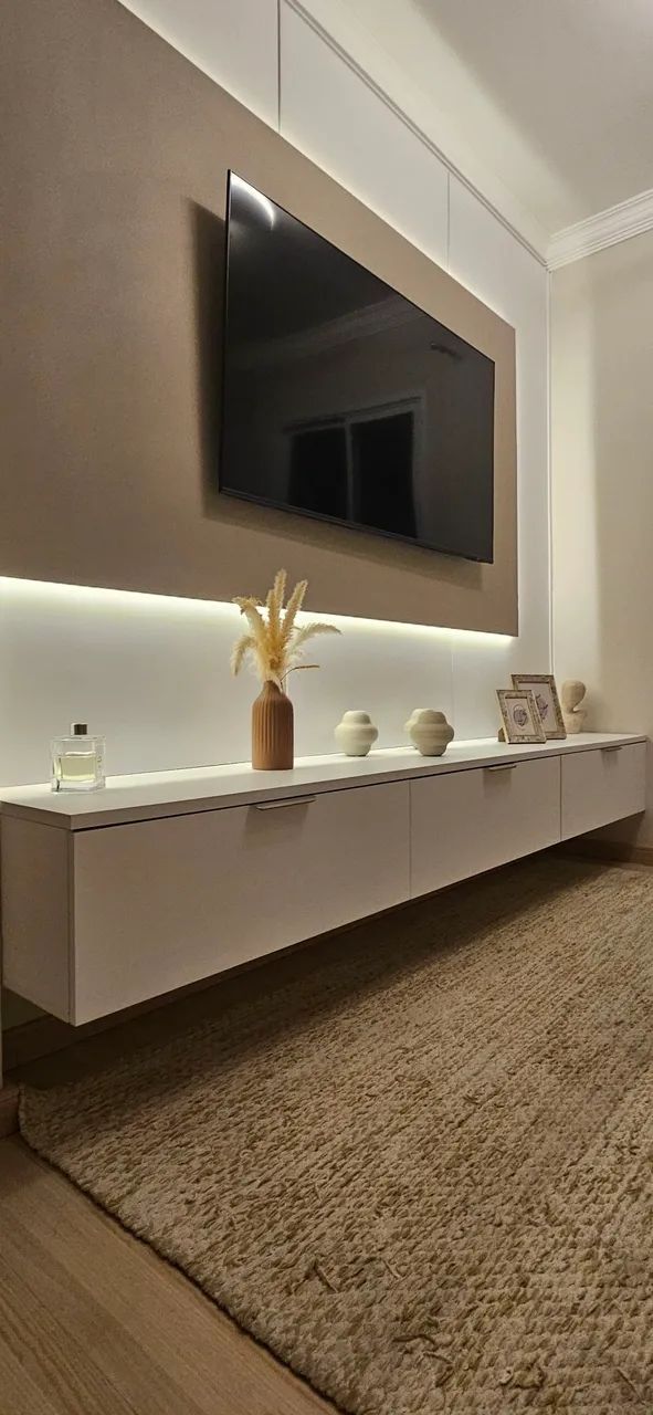 Painel de TV Planejado com Rack Suspenso e LED - Foto 4