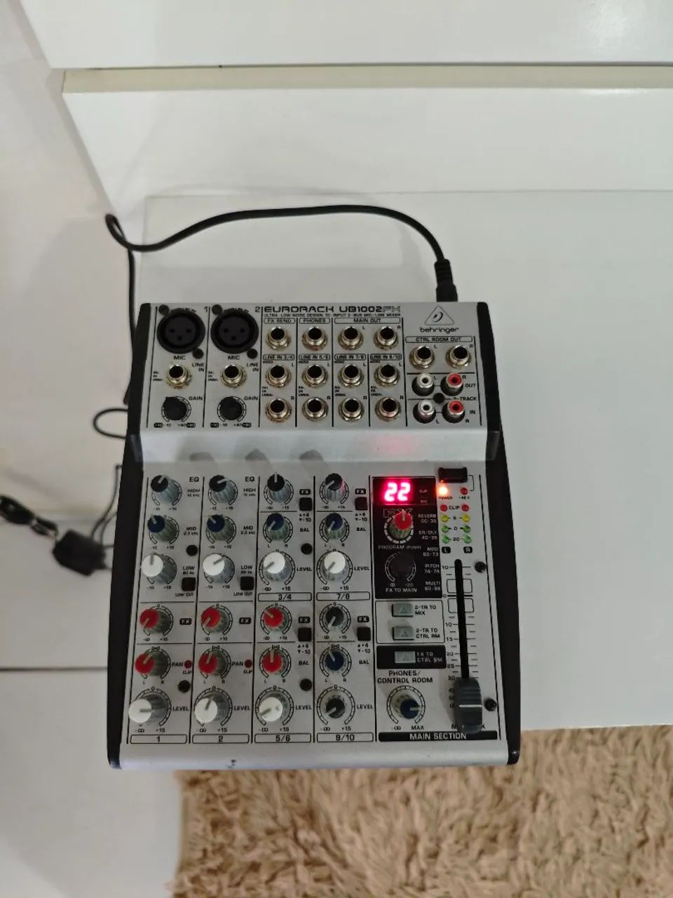 Mesa de som berinhger UB 1002 fx - Foto 2