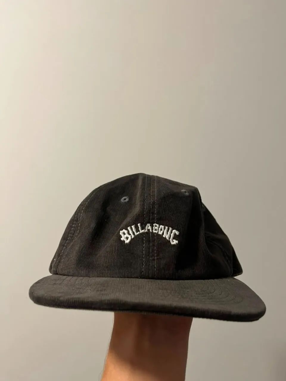 Boné Billabong cinza