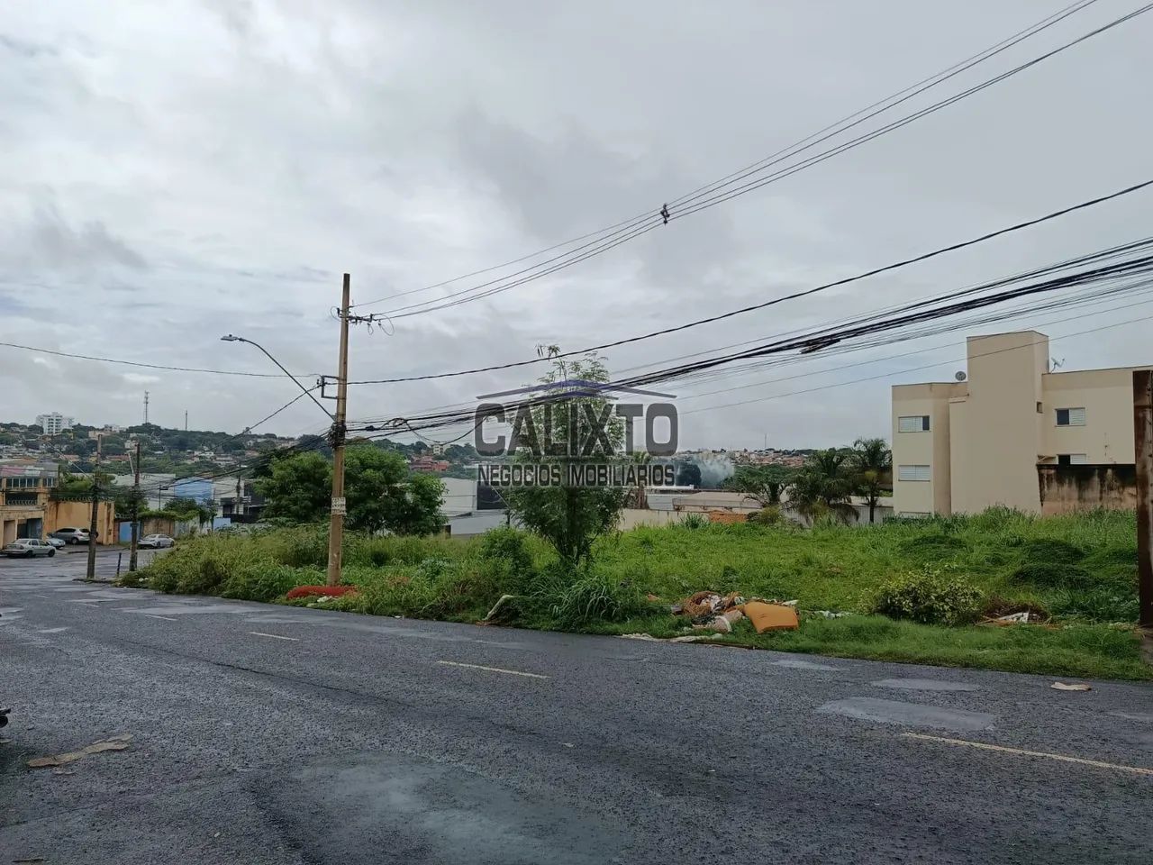TERRENO BAIRRO DANIEL FONSECA