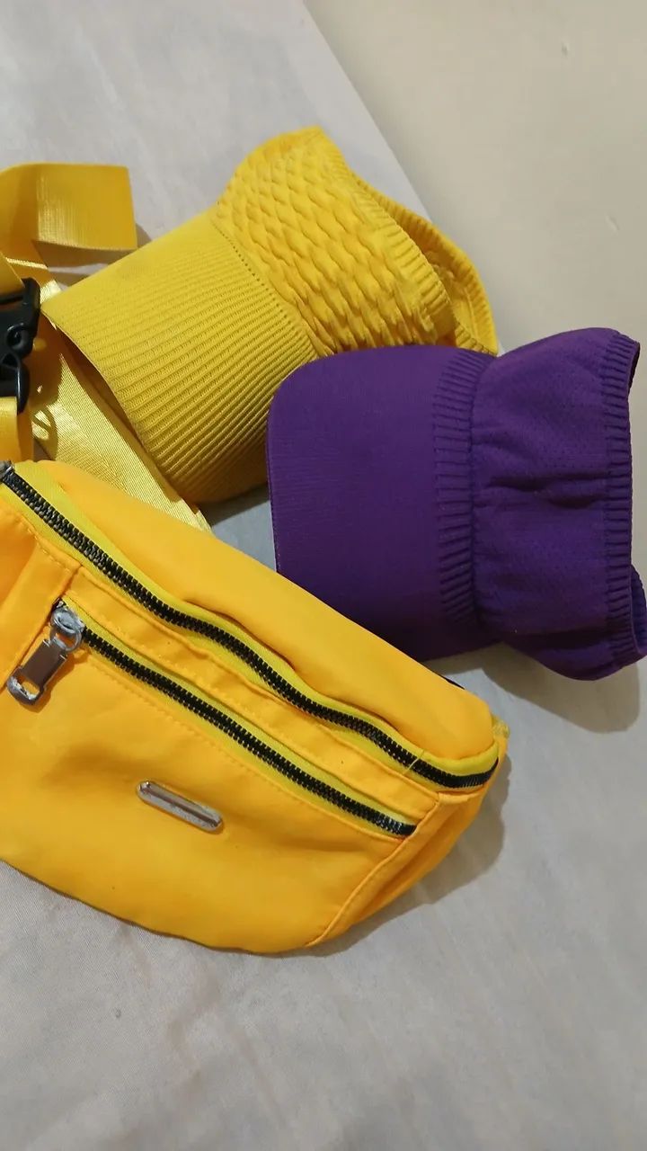 Kit com 2 Viseiras + Pochete Amarela
