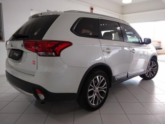 MITSUBISHI OUTLANDER 2.0 COMFORT 16V 2018 - Foto 2