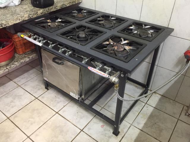Fogão industrial itajobi 6 bocas com forno e chapa