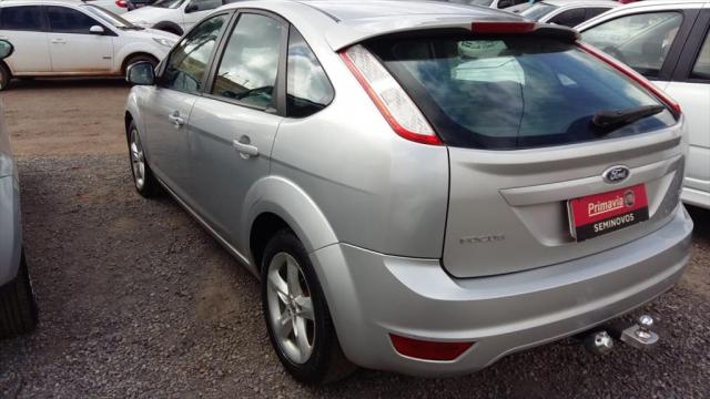 FORD FOCUS 2.0 GLX 16V GASOLINA 4P MANUAL - Foto 2