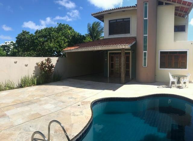TE0441 Casa duplex com amplo terreno de 960m², 4 quartos, 6 vagas, piscina